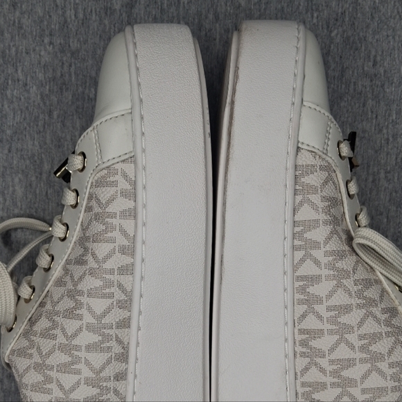 Michael Kors Women's Poppy Lace Up Vanilla Sneakers Gold MK Logo 8M - Picture 16 of 16